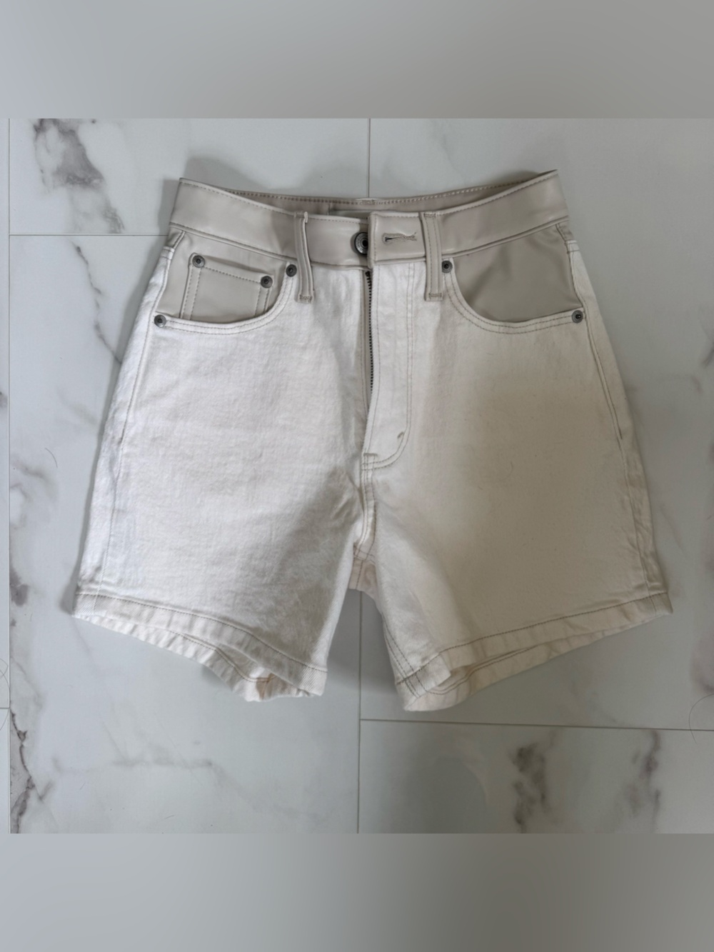 NWOT Abercrombie & Fitch High Rise Dad Short